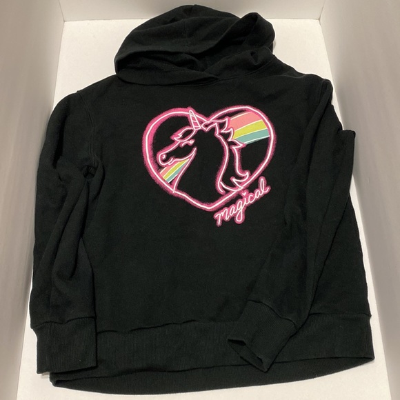 Girls Descendants Bundle! Blue Descendants Shirt & Matching Necklaces - Picture 11 of 12